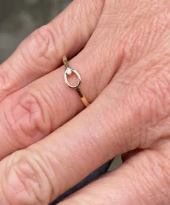 Blomster Jewellery - 14kt guld ring med diamant - blgu47r