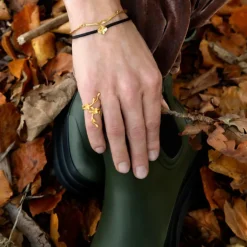 Flora Danica - For Glem Mig Ej statement ring i guldbelagt sølv - fmn-stri-g