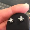 Solitaireørestikker med 2 x 0,10 ct brillanter
