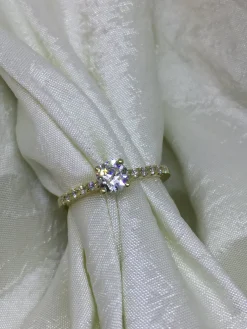 Solitairering med 0,64 ct brillant