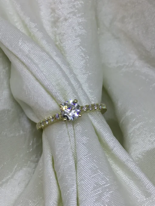 Solitairering med 0,64 ct brillant
